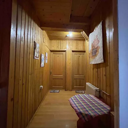 Celesta-camere De Inchiriat *