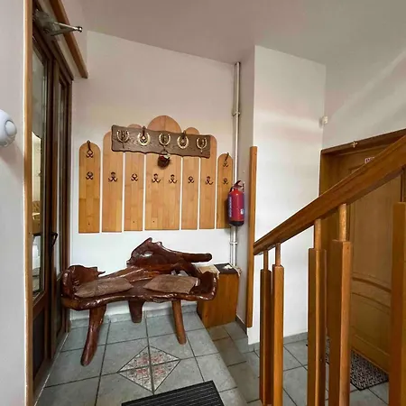 Celesta-camere De Inchiriat Willa Predeal